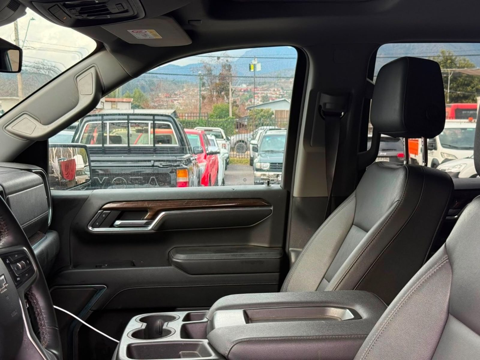 Chevrolet SILVERADO LT TRAIL BOSS 5.3 2023 - Imagen 9 de 14