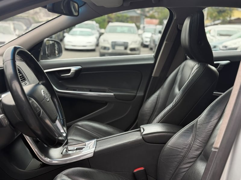 Volvo S60 T6 PLUS AWD 3.0 2011 - Imagen 8 de 19