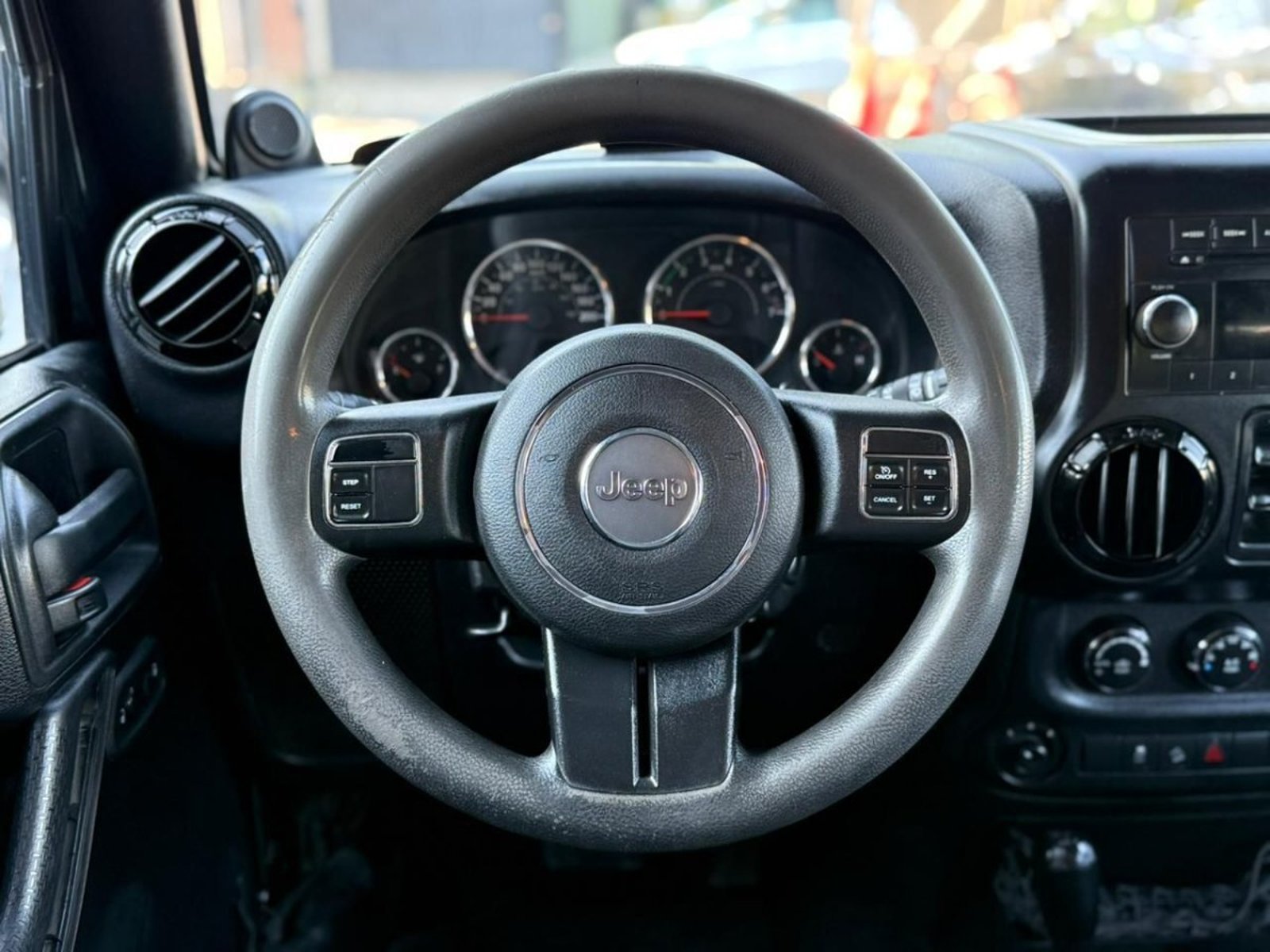 JEEP WRANGLER UNLIMITED SPORT 2013 - Imagen 11 de 18