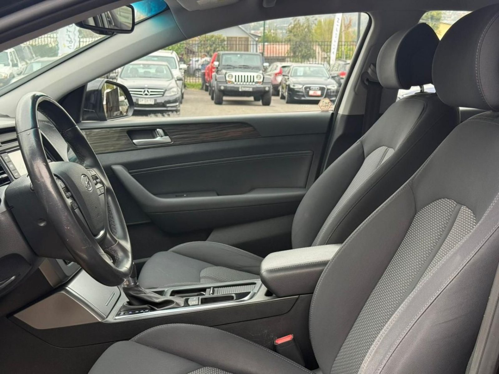 HYUNDAI SONATA GLS 2.0 AT 2016 - Imagen 9 de 19