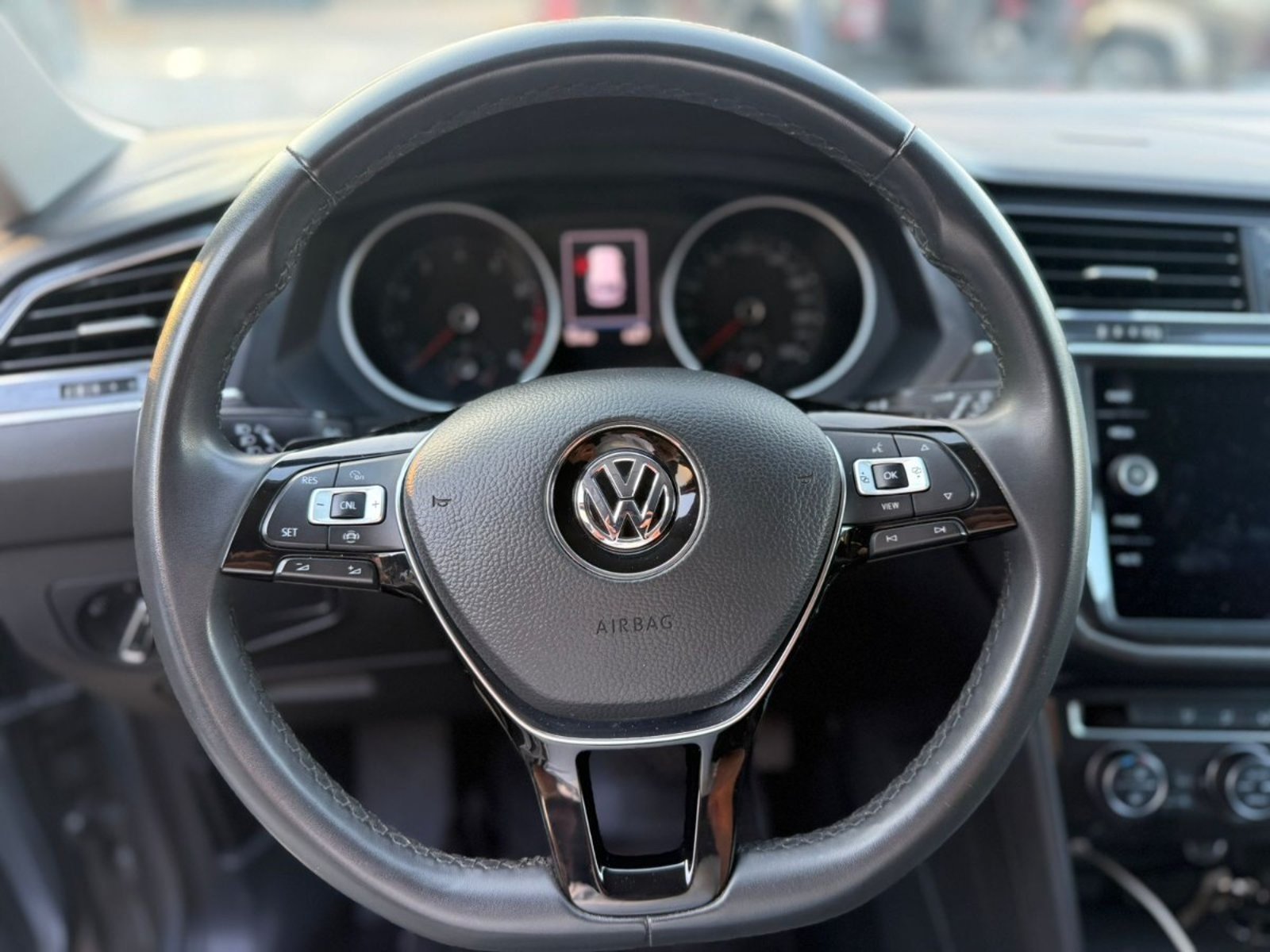 VOLKSWAGEN TIGUAN COMFORTLINE 1.4T 2022 - Imagen 9 de 15