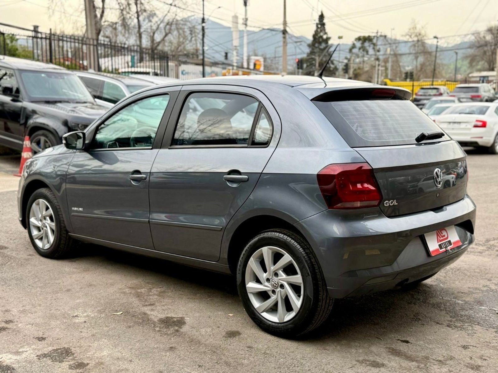 Volkswagen GOL HIGHLINE 1.6 MT 2020 - Imagen 6 de 17