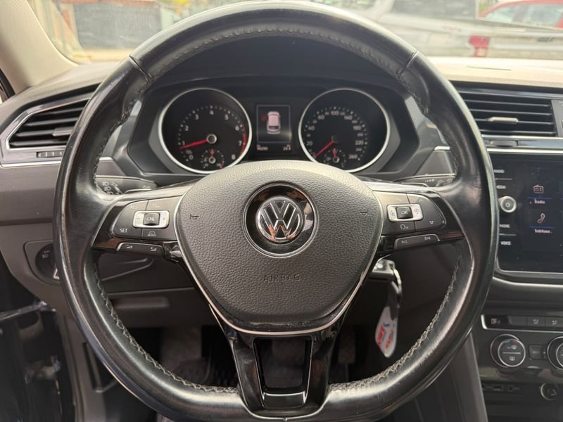 Volkswagen TIGUAN COMFORTLINE 1.4 AT 2018 - Imagen 9 de 15