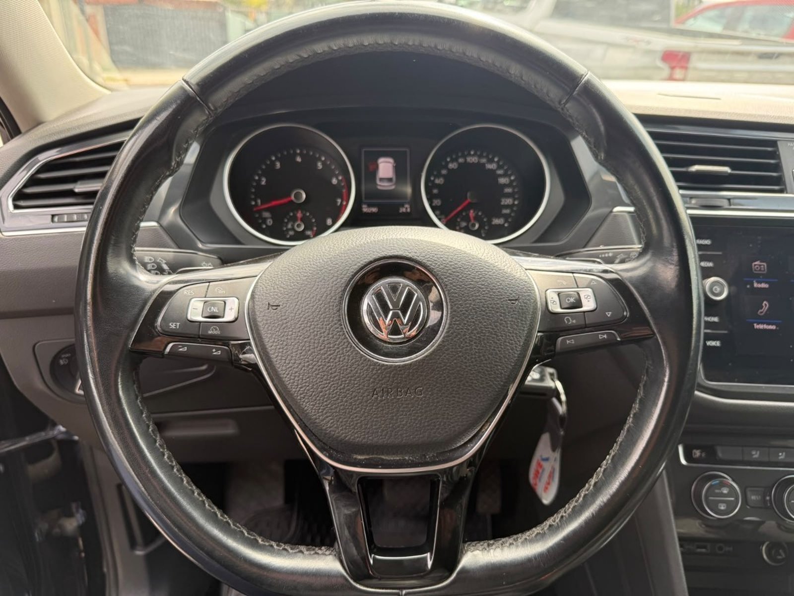 Volkswagen TIGUAN COMFORTLINE 1.4 AT 2018 - Imagen 9 de 15