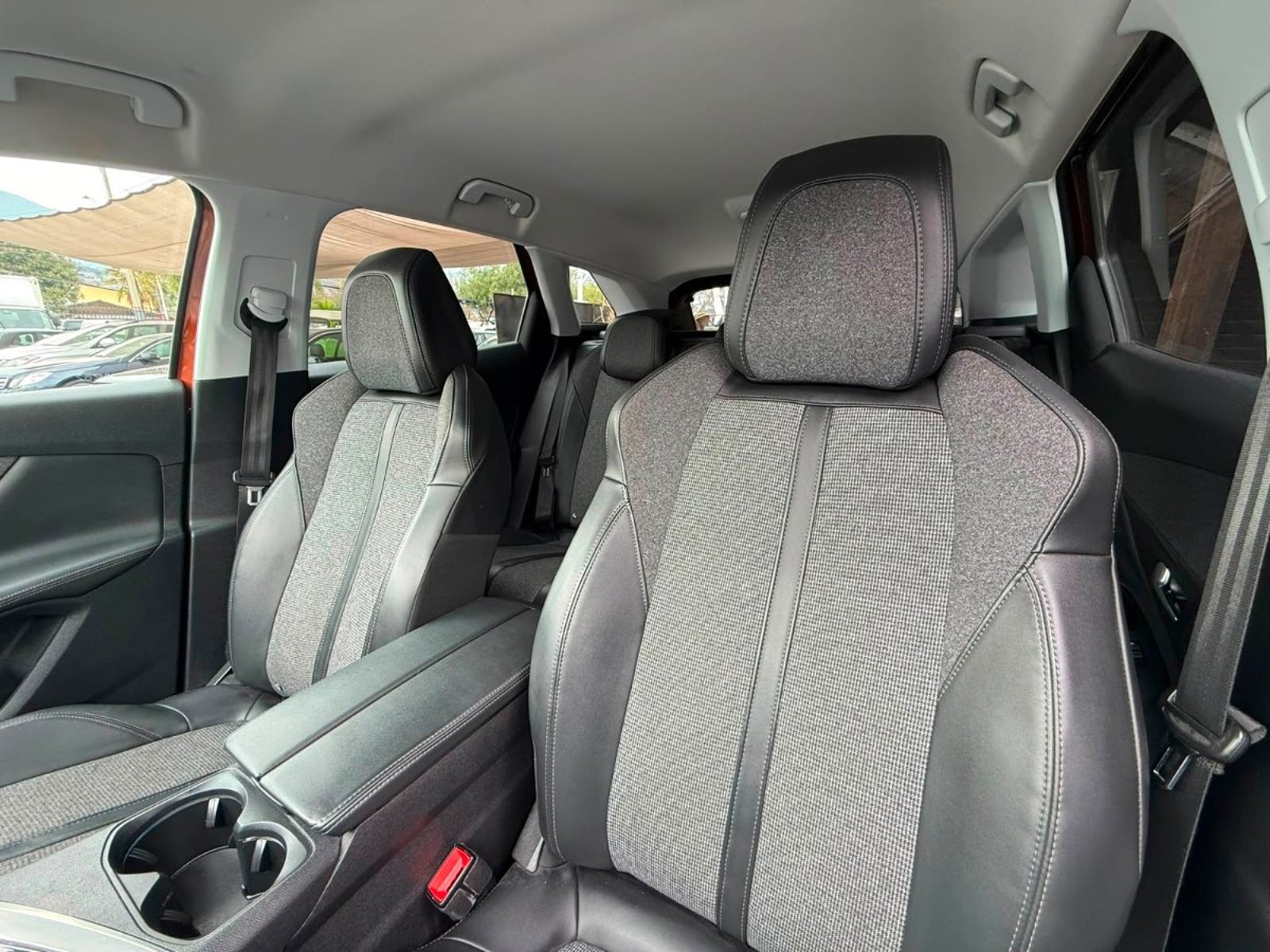 Peugeot 3008 ALLURE BLUE HDI 1.5T 2020 - Imagen 15 de 16