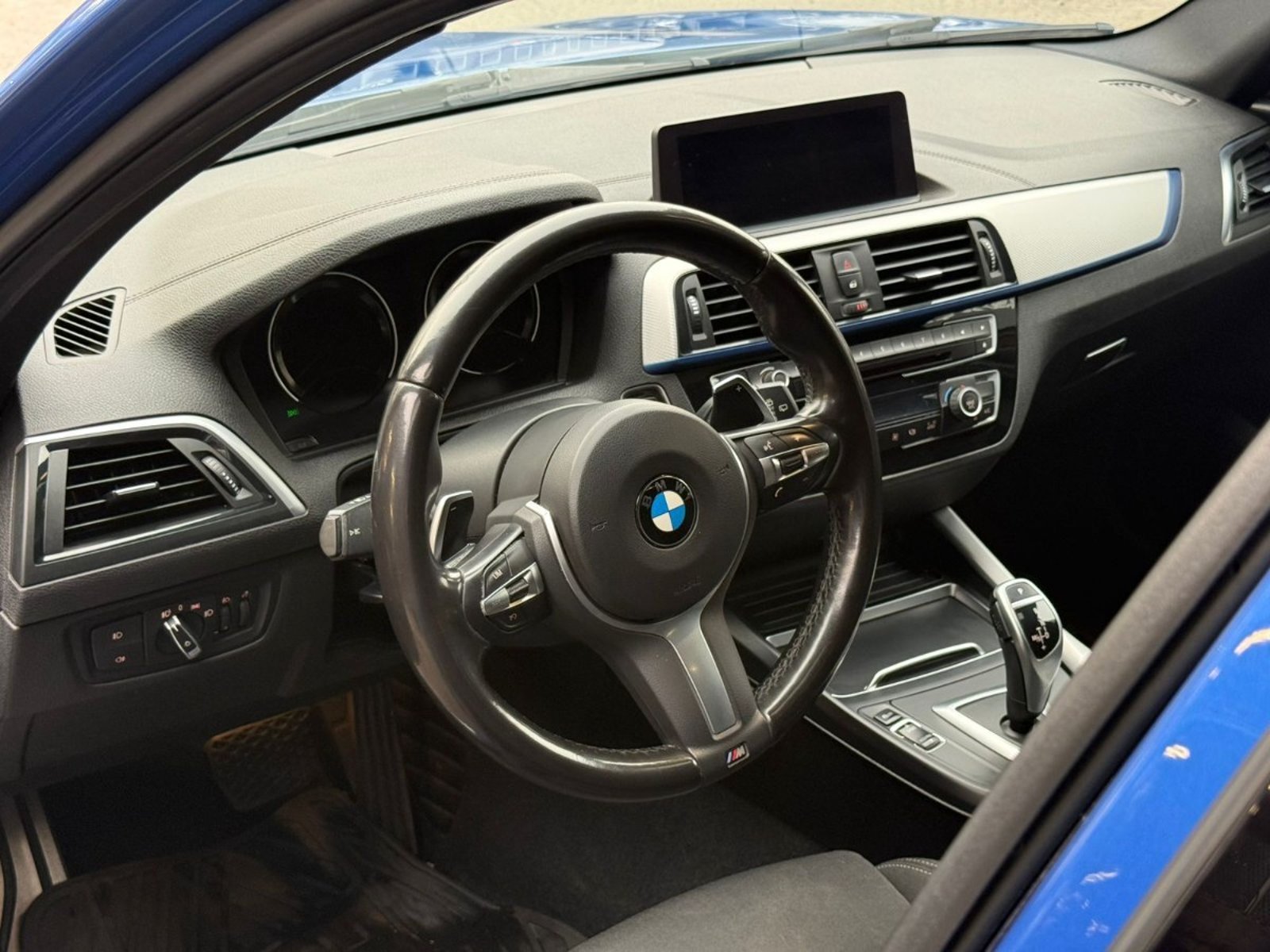 BMW 120 LOOK M 2.0 2019 - Imagen 9 de 18
