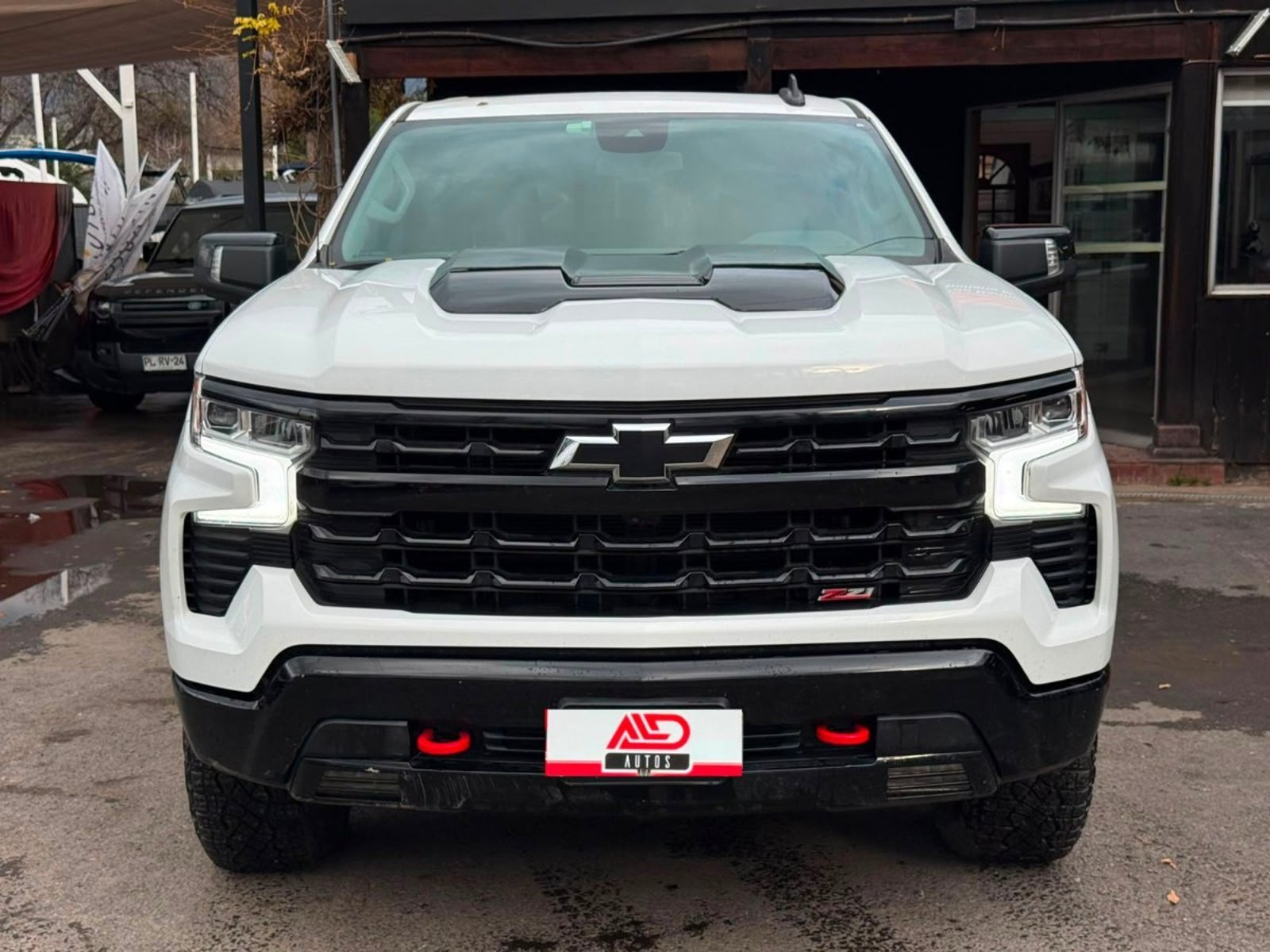 Chevrolet SILVERADO LT TRAIL BOSS 5.3 2023 - Foto 2 de 14