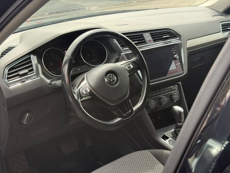 Volkswagen TIGUAN COMFORTLINE 1.4 AT 2018 - Imagen 6 de 15