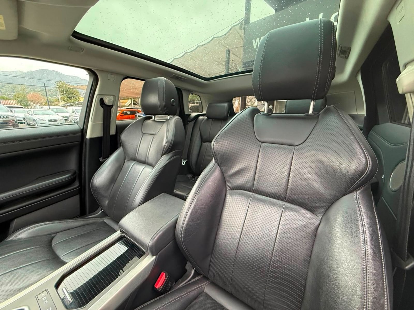 Land Rover ROVER EVOQUE DYNAMIC 2.0 2018 - Imagen 17 de 20