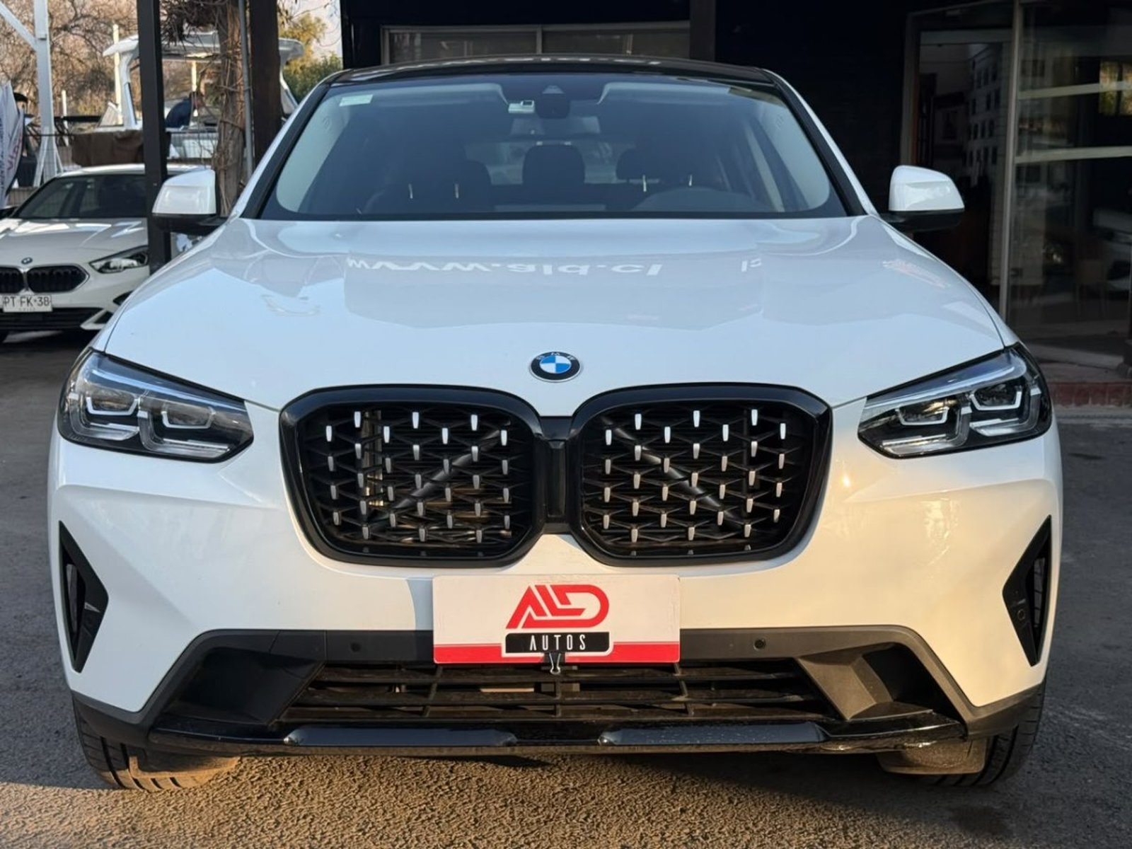 BMW X4 20I XDRIVE 2.0 2025 - Foto 2 de 15