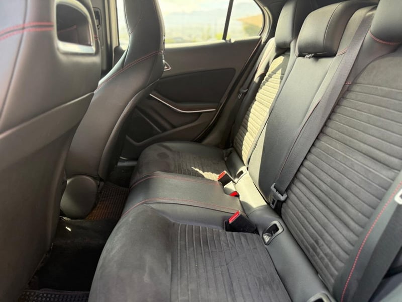 Mercedes-Benz GLA 250 4MATIC 2.0 2020 - Imagen 14 de 14