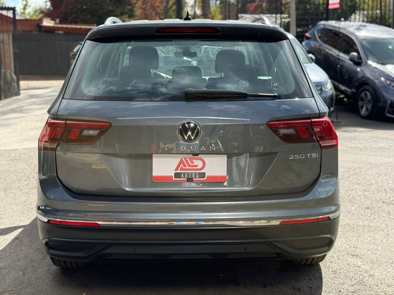VOLKSWAGEN TIGUAN COMFORTLINE 1.4T 2024 - Imagen 5 de 18