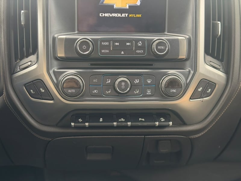 Chevrolet SILVERADO LTZ 5.3 2018 - Imagen 16 de 20