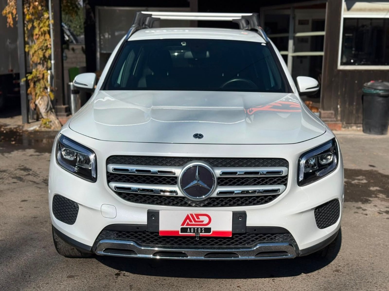Mercedes-Benz GLB 200 2023 - Foto 2 de 18