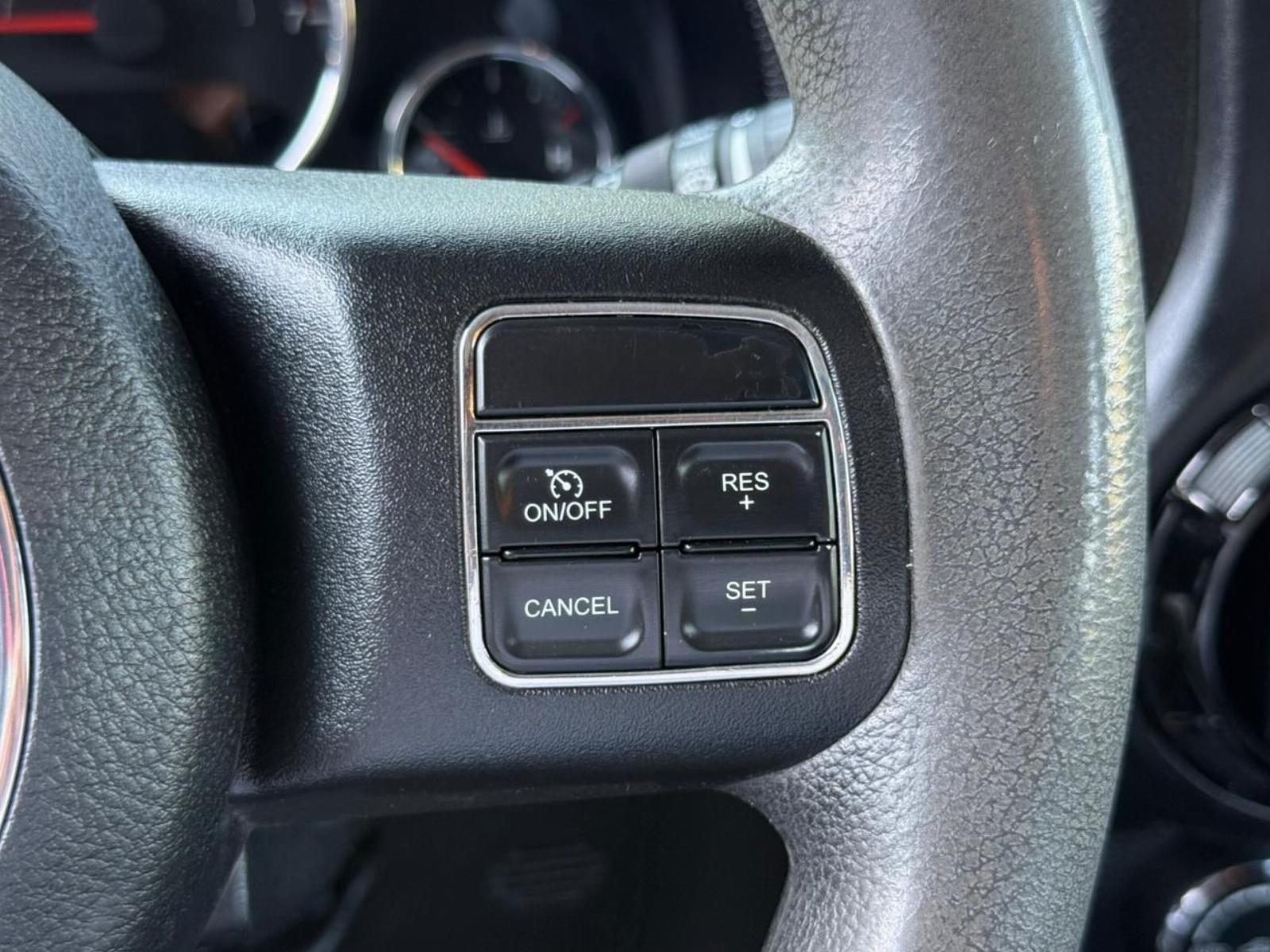 JEEP WRANGLER UNLIMITED SPORT 2013 - Imagen 13 de 20