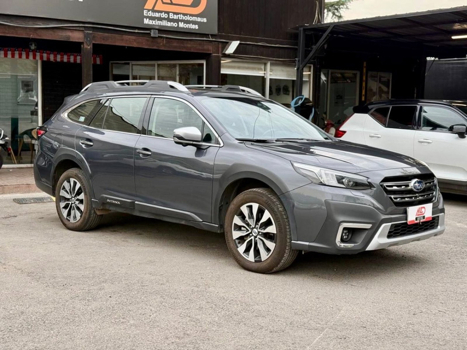 Subaru OUTBACK TOURING 2.4T GARDX 2023 - Foto 3 de 19