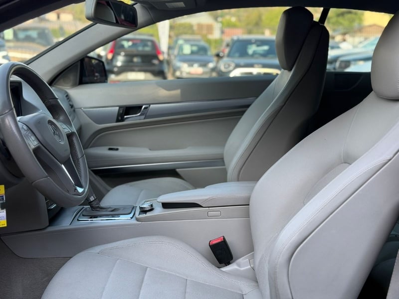 Mercedes-Benz E200 COUPE 2.0 TURBO 2014 - Imagen 9 de 18
