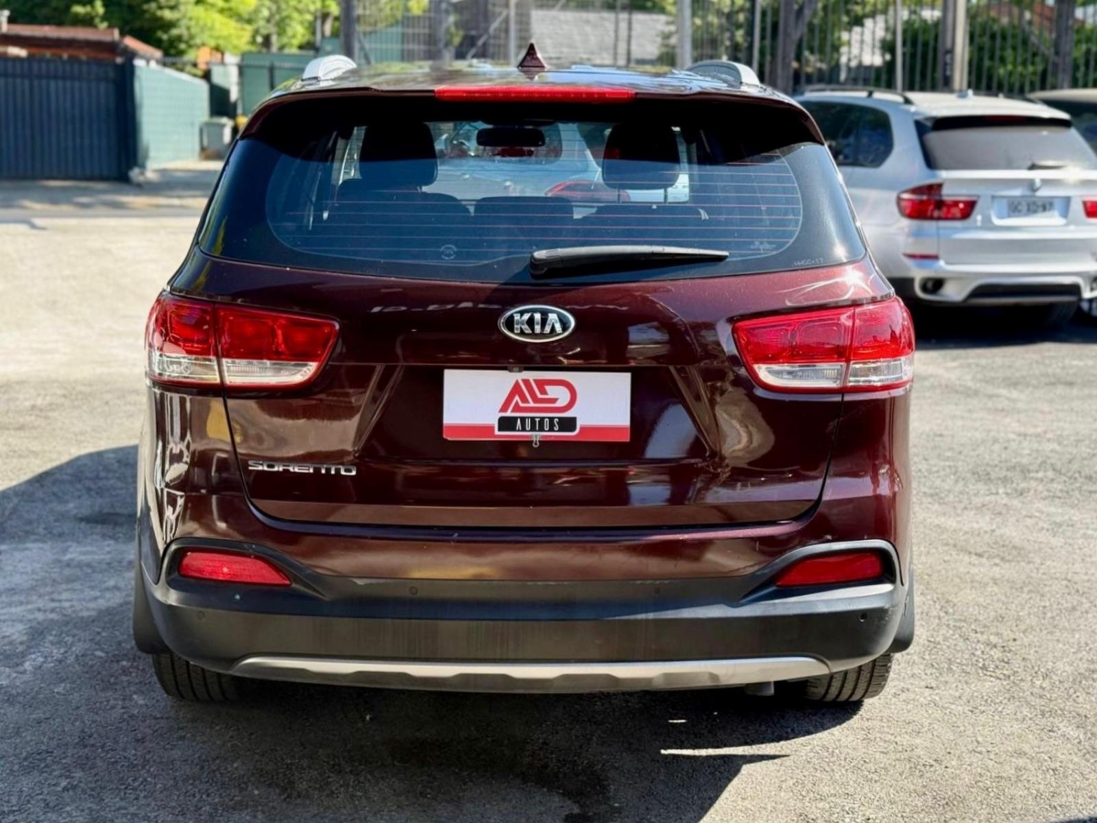 KIA SORENTO EX 2.4 AT 2015 - Imagen 5 de 17