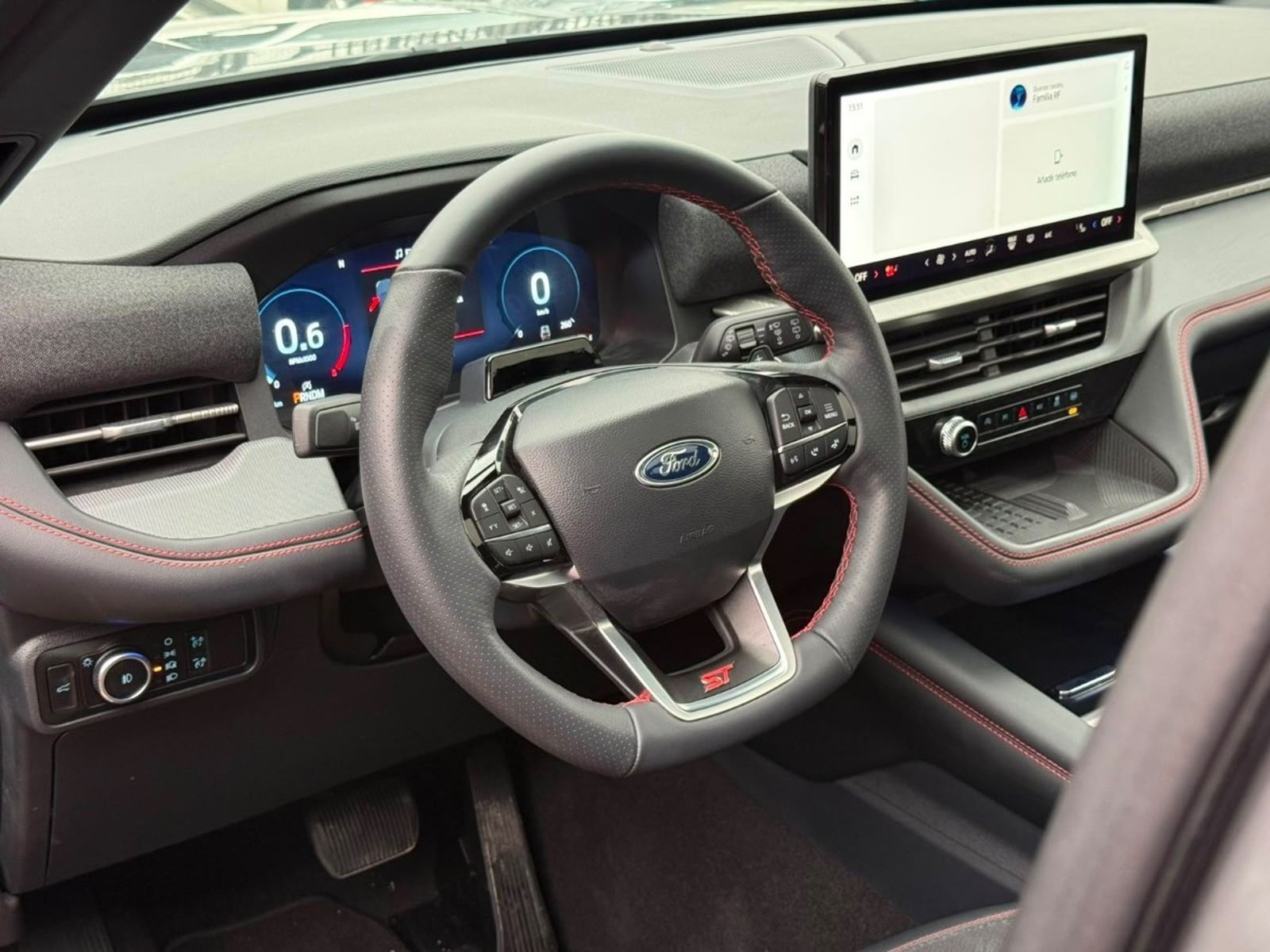 Ford EXPLORER ST 3.0 BITURBO AWD 2025 - Imagen 7 de 19