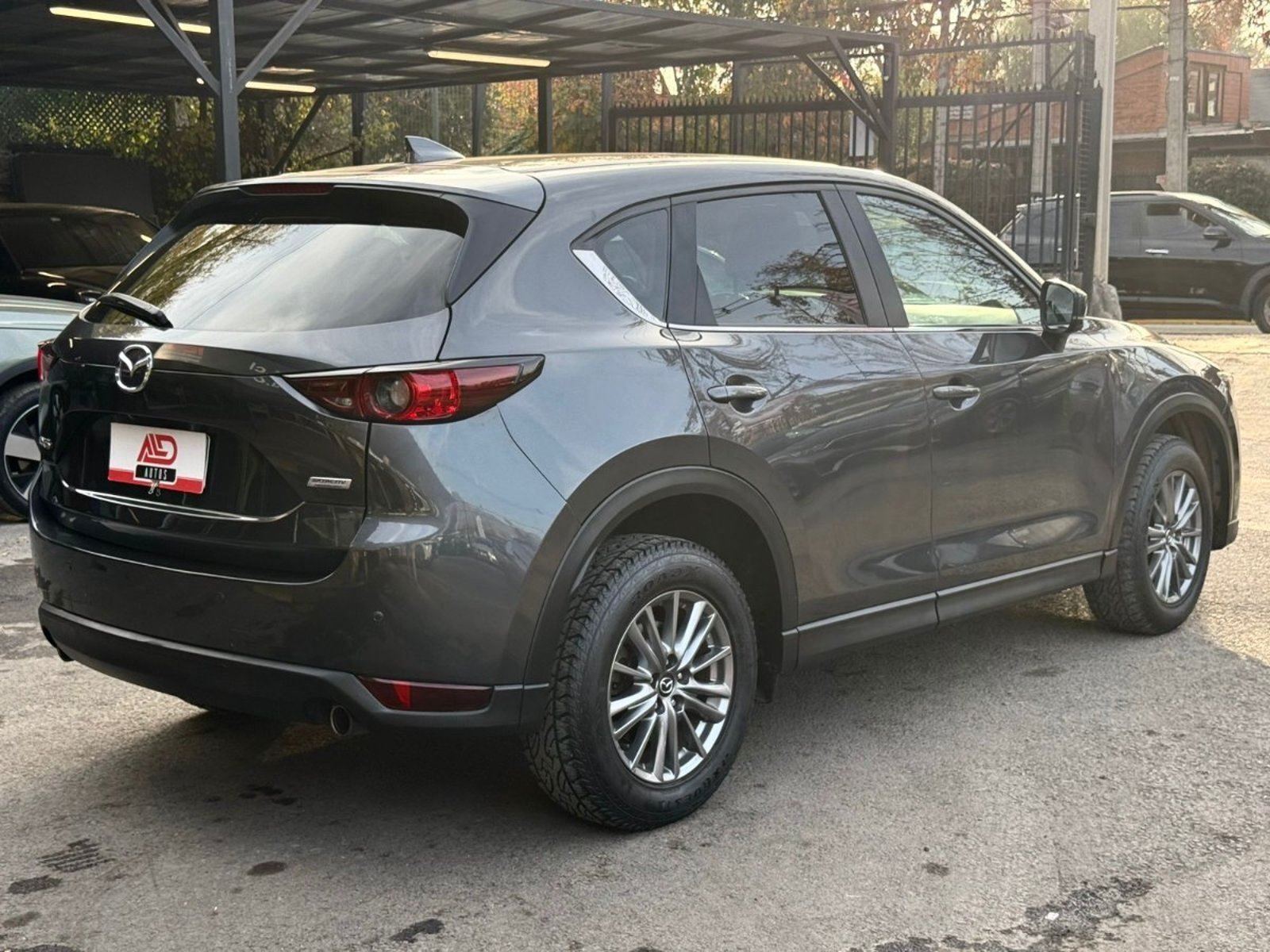 MAZDA CX-5 R 2.0 AT 2018 - Imagen 4 de 16