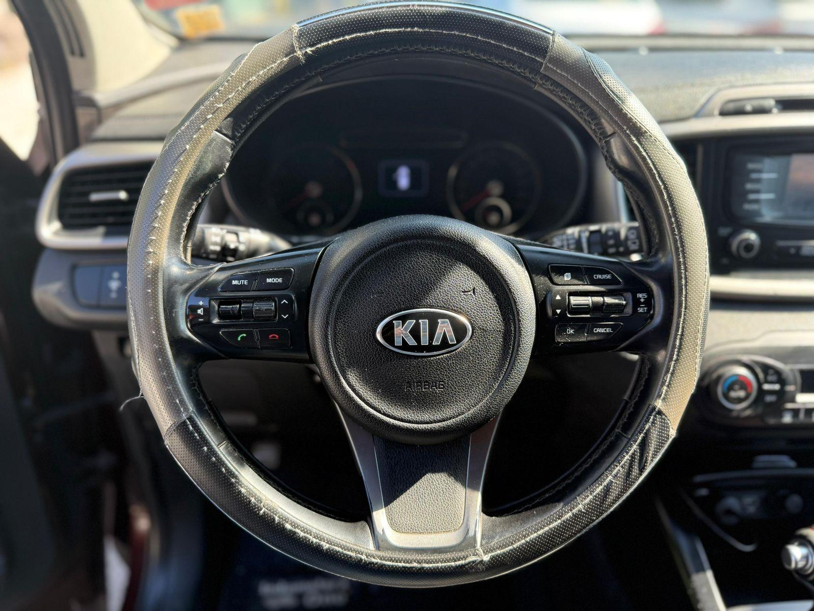 KIA SORENTO EX 2.4 AT 2015 - Imagen 9 de 17