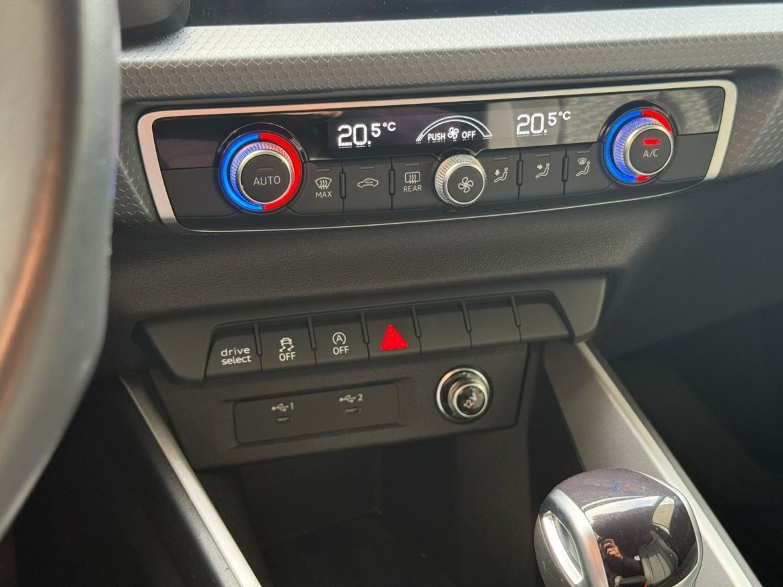 AUDI A1 SPORTBACK 30 TFSI 1.0T 2024 - Imagen 11 de 16