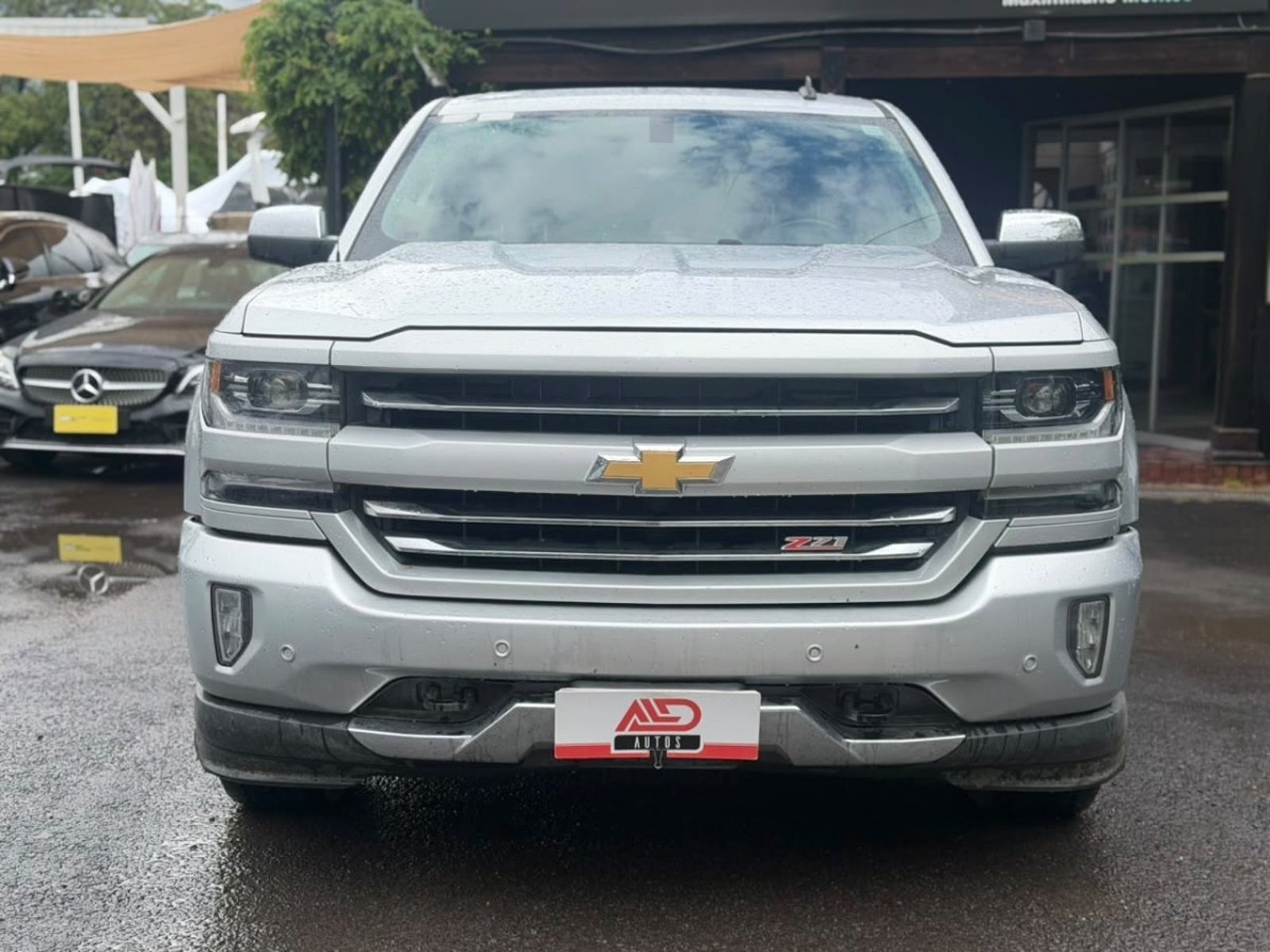 Chevrolet SILVERADO LTZ 5.3 2018 - Foto 2 de 20