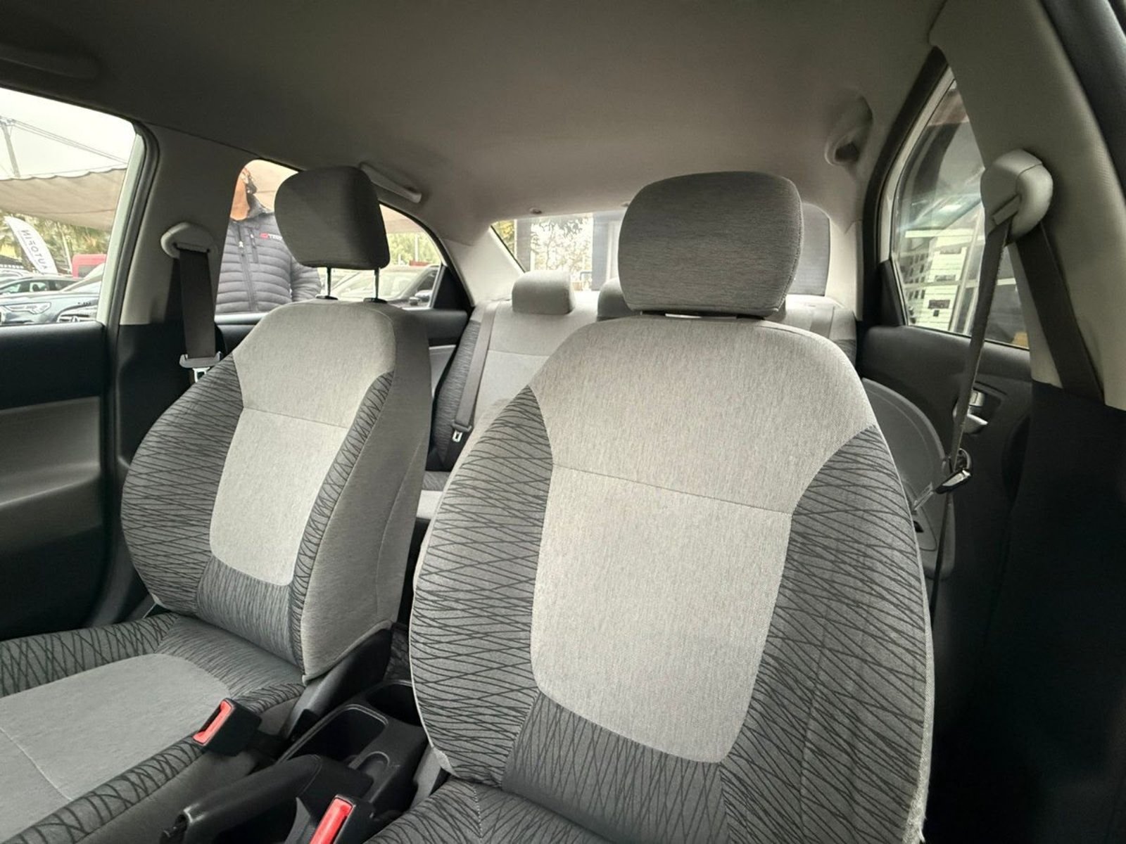 KIA SOLUTO LX 1.4 MT 2022 - Imagen 14 de 14