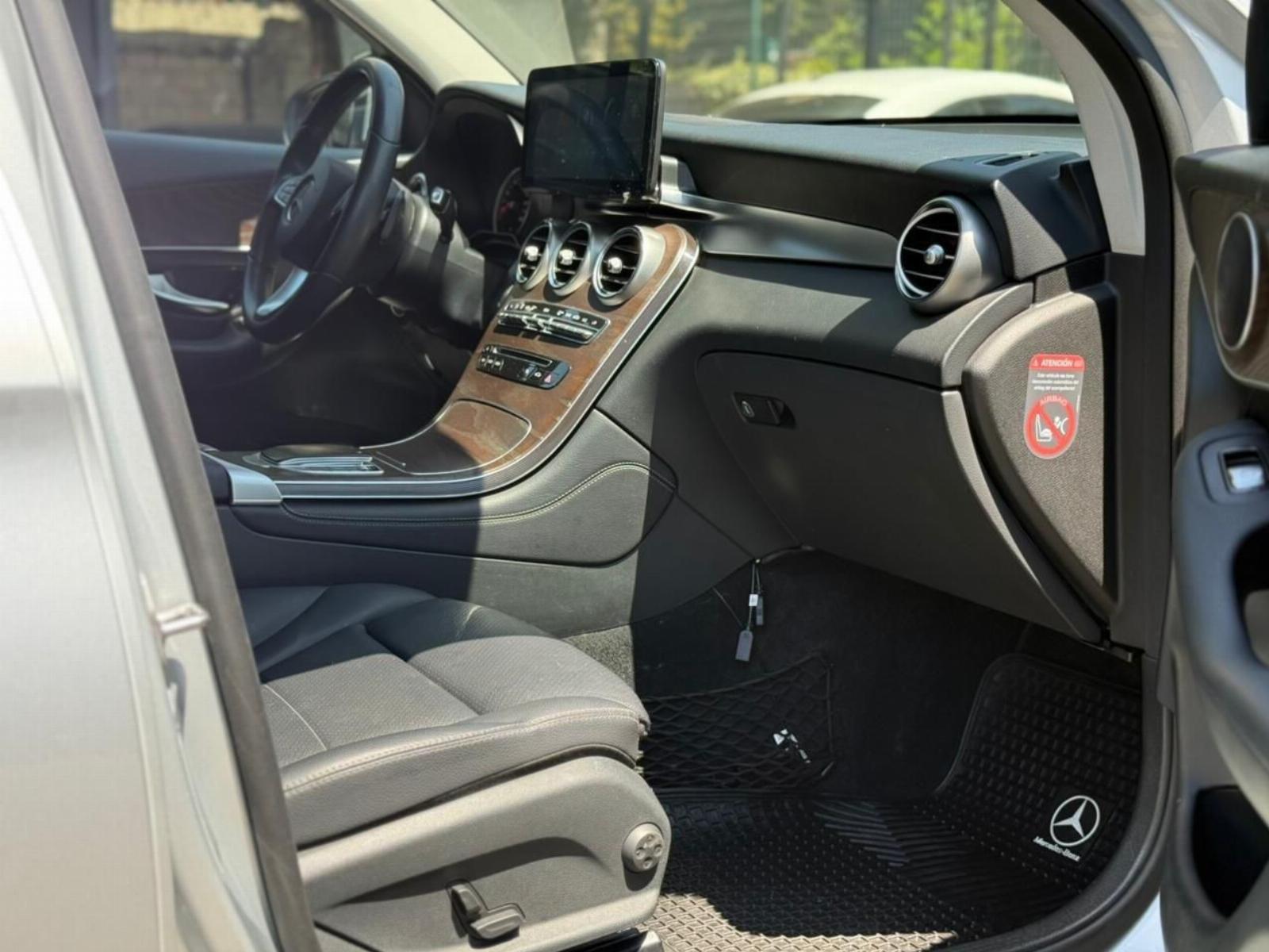 MERCEDES-BENZ GLC 220D 4MATIC 2018 - Imagen 18 de 19