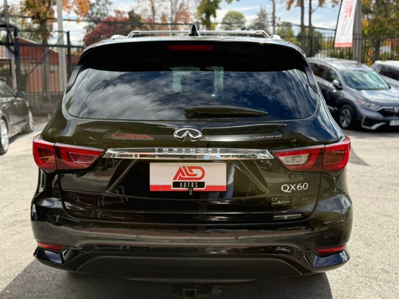INFINITI QX60 LIMITED 3.5 V6 AWD 2017 - Imagen 5 de 19