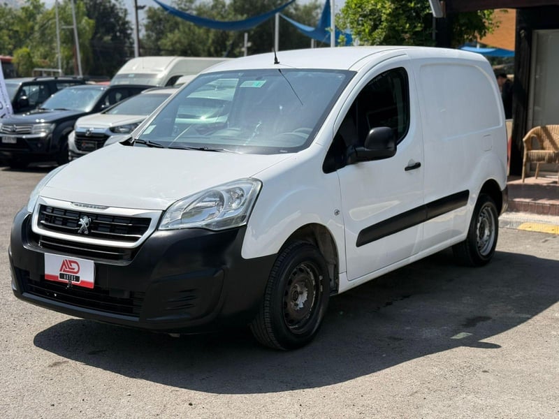 Peugeot PARTNER HDI 1.6 MT DIESEL IMPECABLE 2019