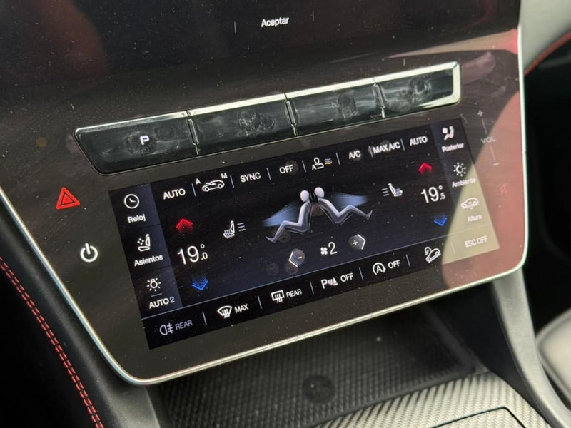Maserati GRECALE TROFEO AWD 3.0 2024 - Imagen 13 de 17