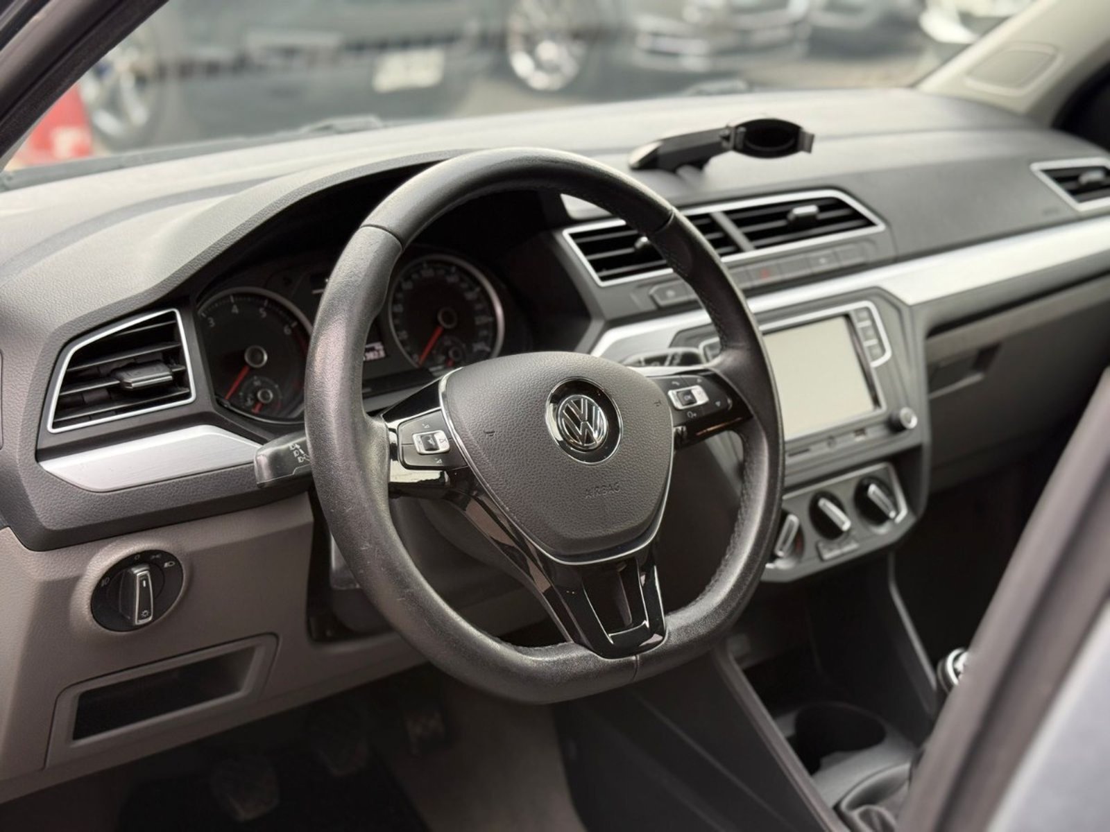 Volkswagen GOL HIGHLINE 1.6 MT 2020 - Imagen 8 de 17