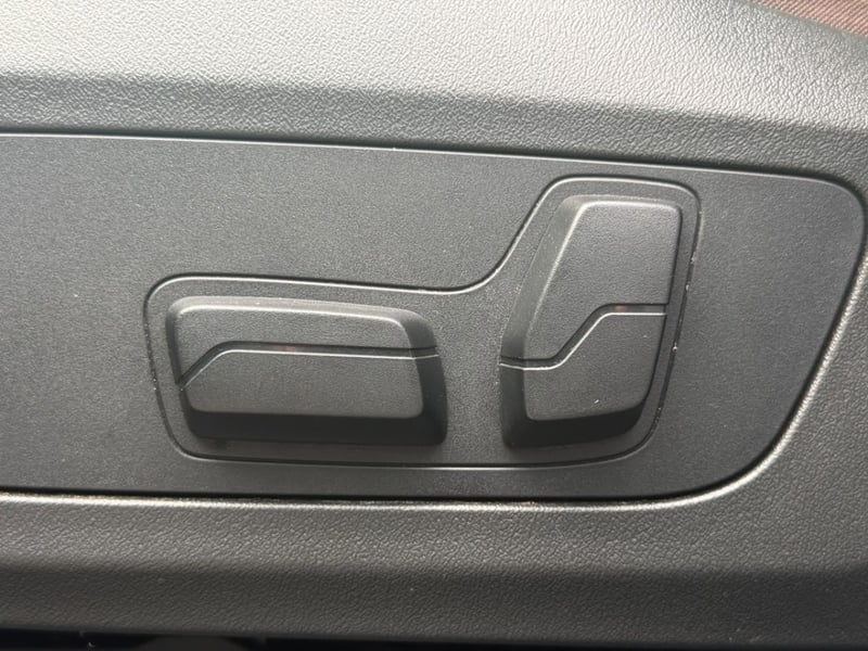 BMW X1 18D SDRIVE DIESEL 2.0 2025 - Imagen 17 de 19