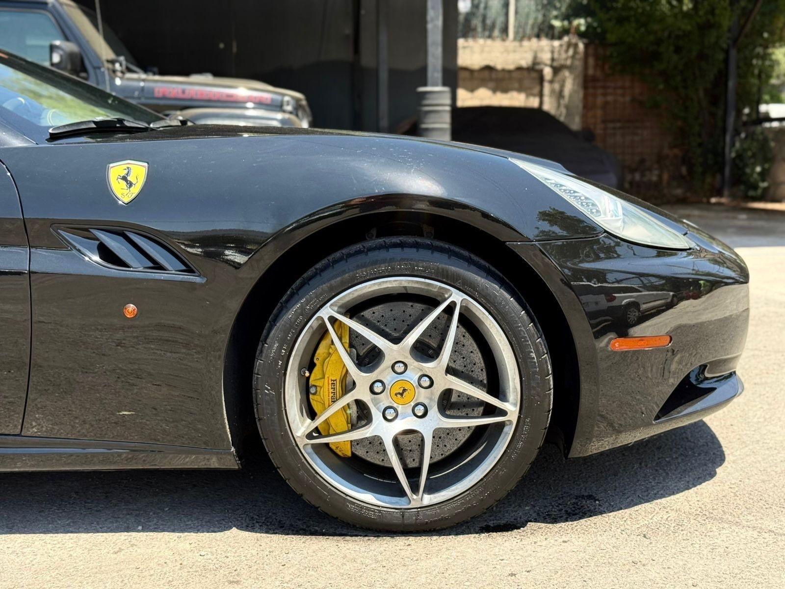 FERRARI CALIFORNIA F149 4.3 2011 - Imagen 8 de 20