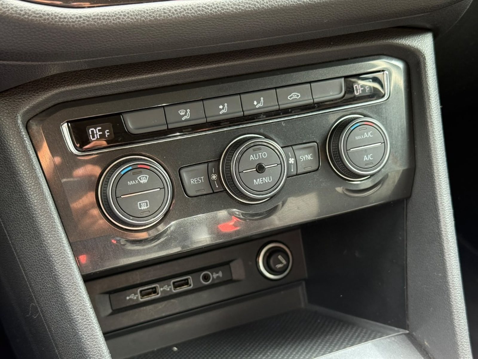 Volkswagen TIGUAN COMFORTLINE 1.4 AT 2018 - Imagen 12 de 15
