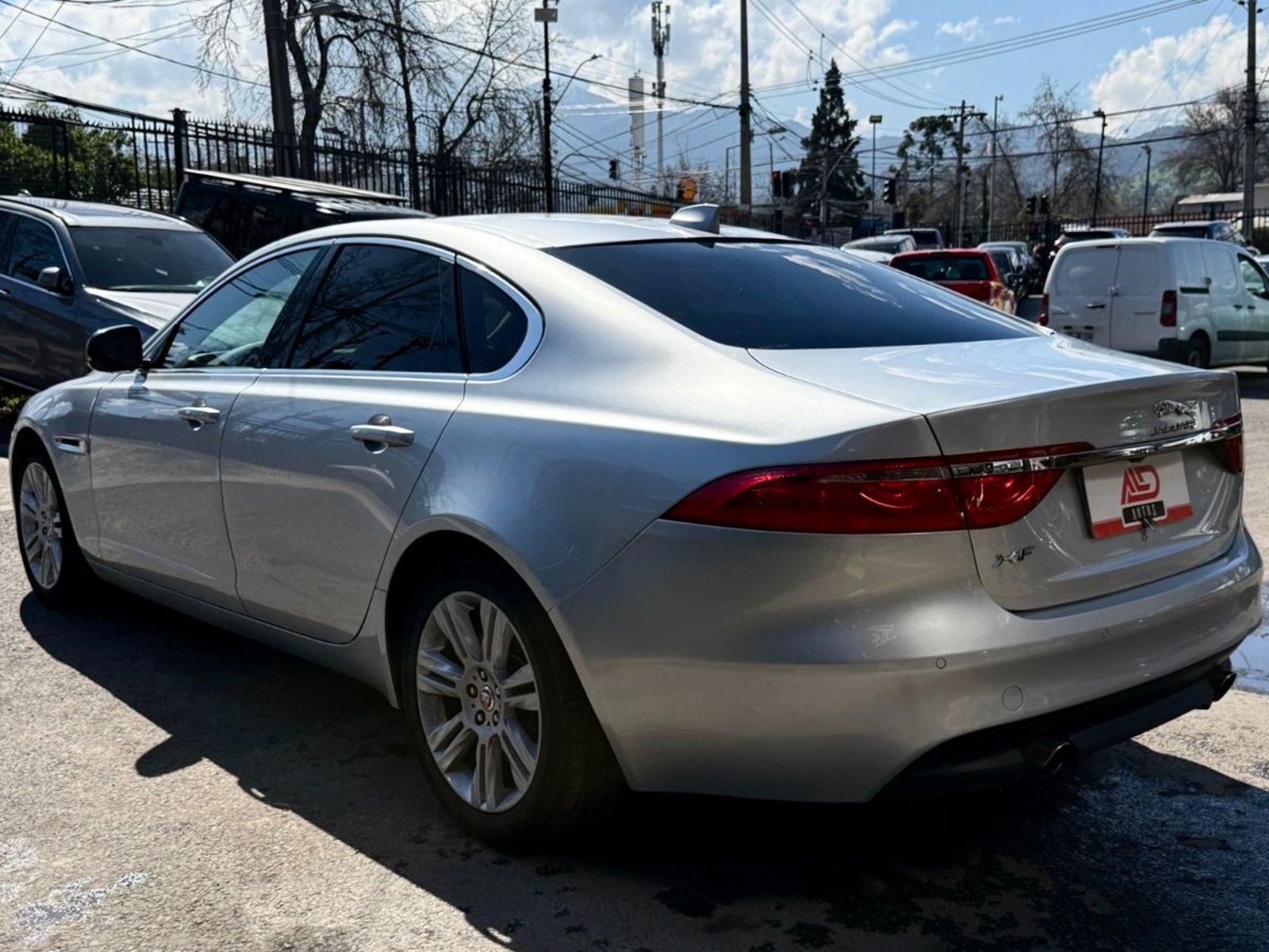 Jaguar XF PRESTIGE 2.0 2021 - Imagen 6 de 17