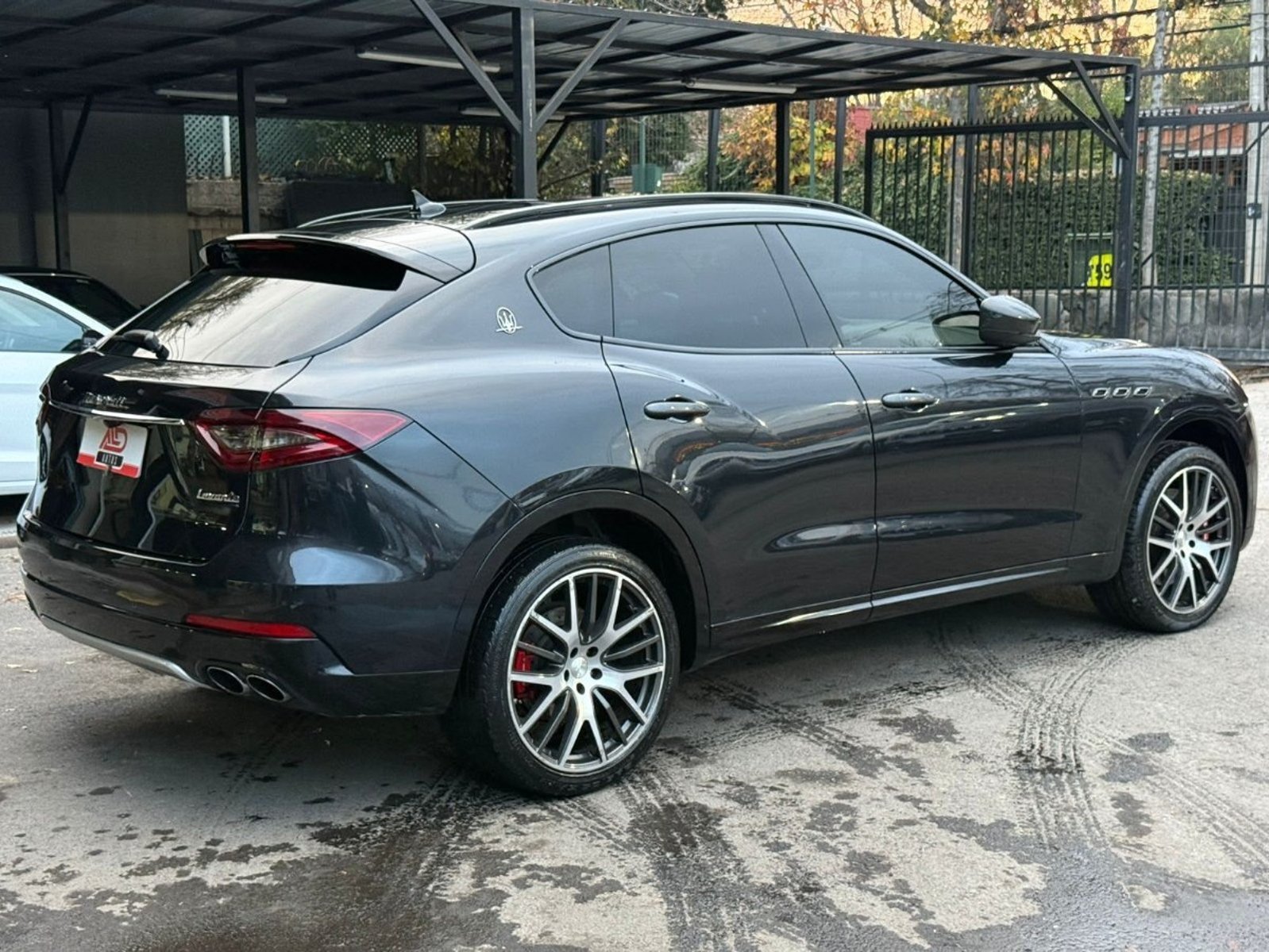 MASERATI LEVANTE S 3.0 2017 - Imagen 4 de 20