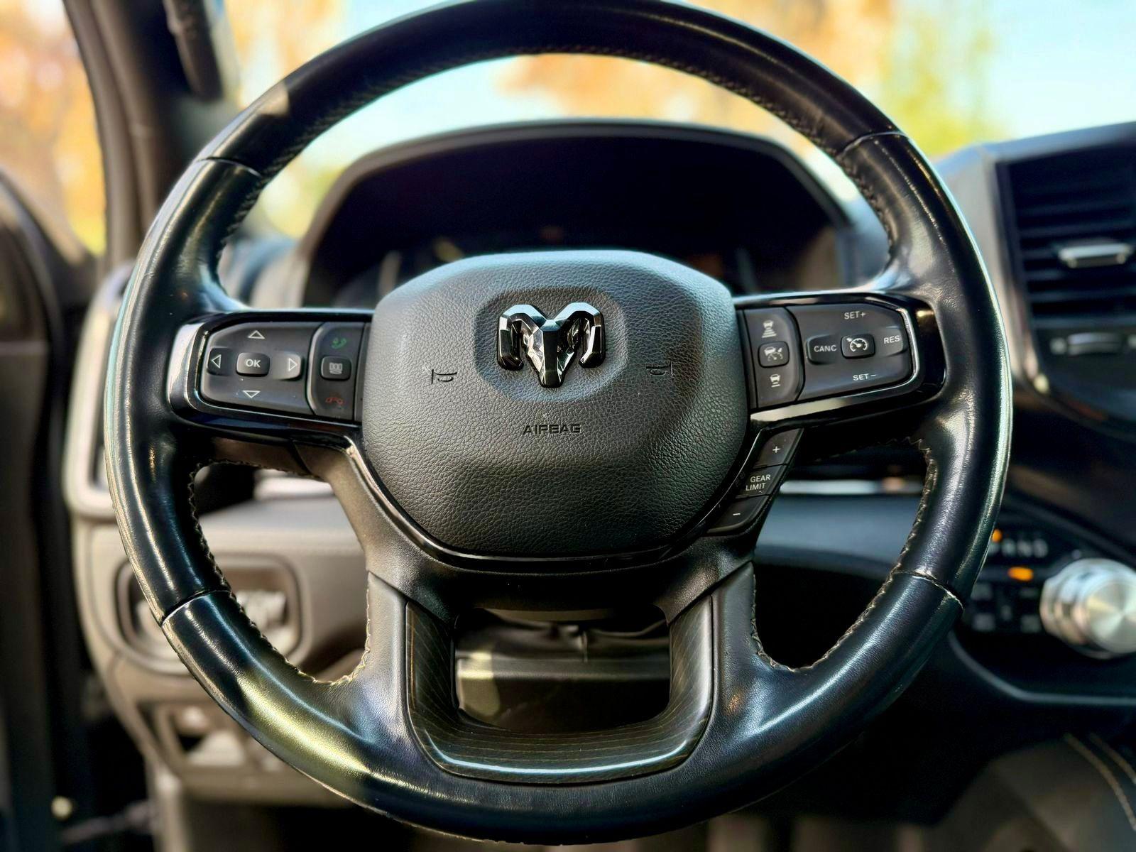 RAM 1500 LIMITED 4X4 2024 - Imagen 10 de 19