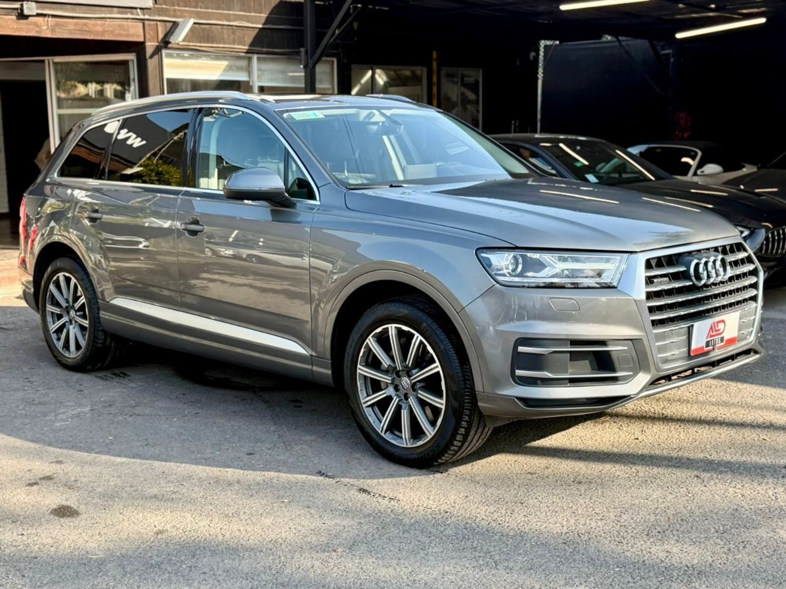 Audi Q7 2.0 TFSI QUATTRO 3 FILAS 2018 - Foto 3 de 20