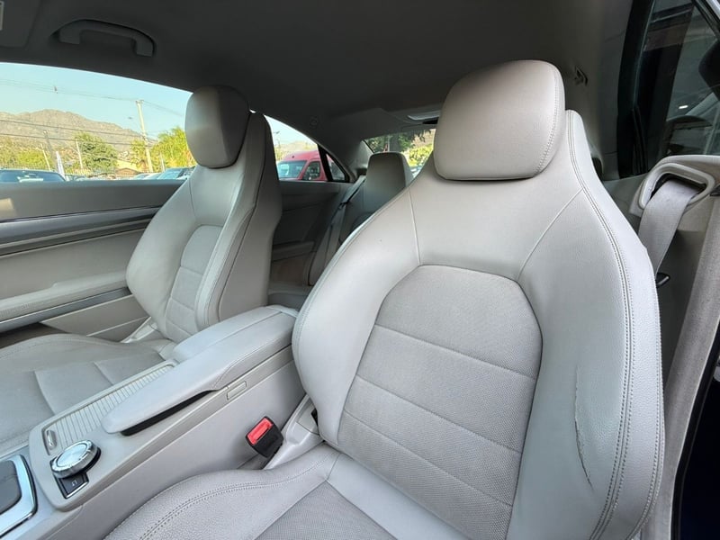 Mercedes-Benz E200 COUPE 2.0 TURBO 2014 - Imagen 17 de 18