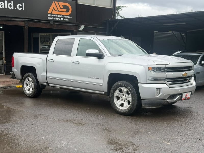 Chevrolet SILVERADO LTZ 5.3 2018 - Imagen 3 de 20