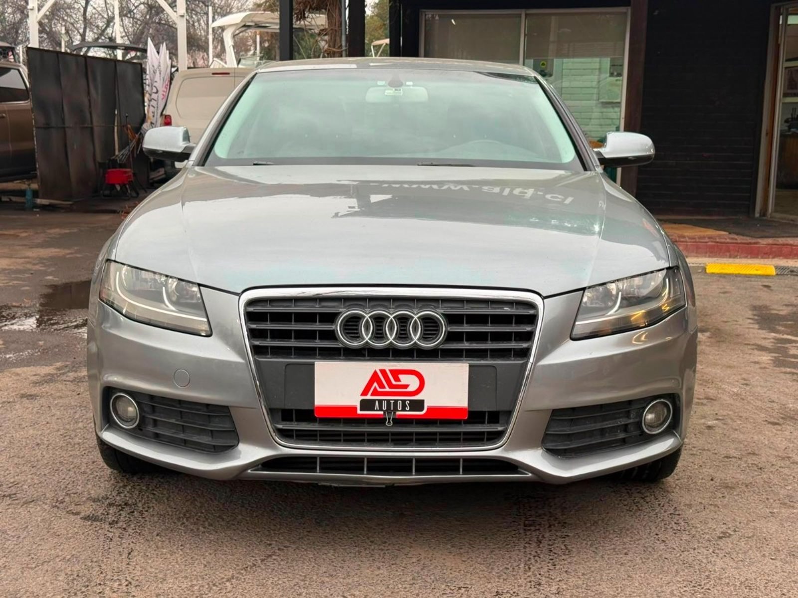 Audi A4 1.8 TURBO 2010 - Foto 2 de 6