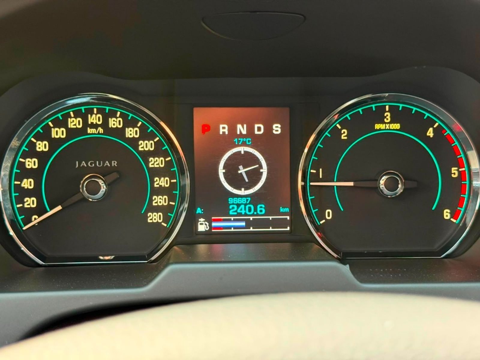 Jaguar XF 30 3.0 DIESEL 2013 - Imagen 12 de 19