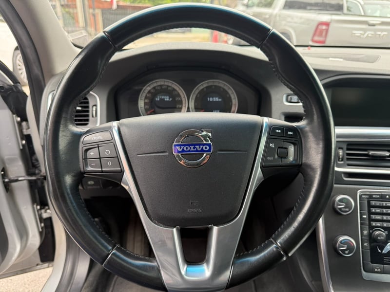 Volvo S60 T6 PLUS AWD 3.0 2011 - Imagen 10 de 19