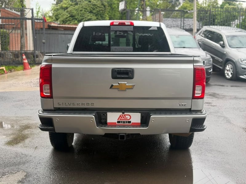 Chevrolet SILVERADO LTZ 5.3 2018 - Imagen 5 de 20