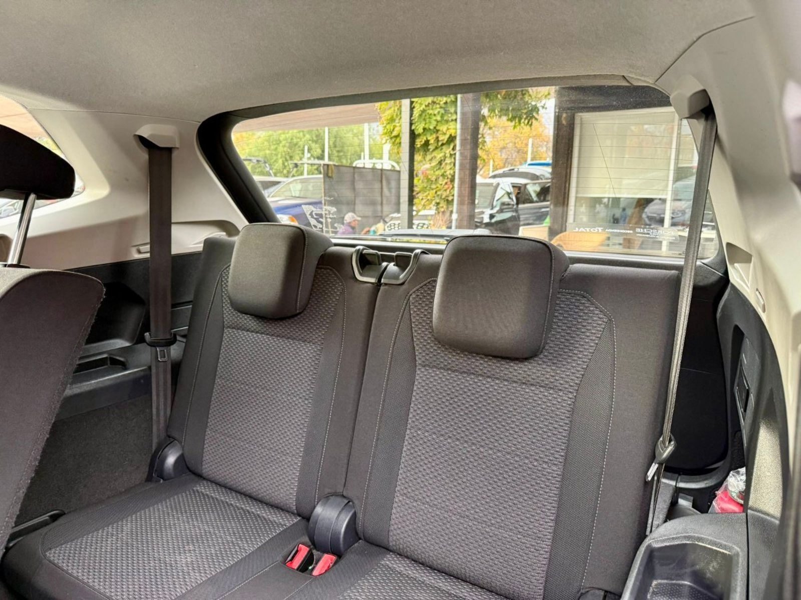 VOLKSWAGEN TIGUAN 2.0 TDI 4MOTION 2019 - Imagen 18 de 18