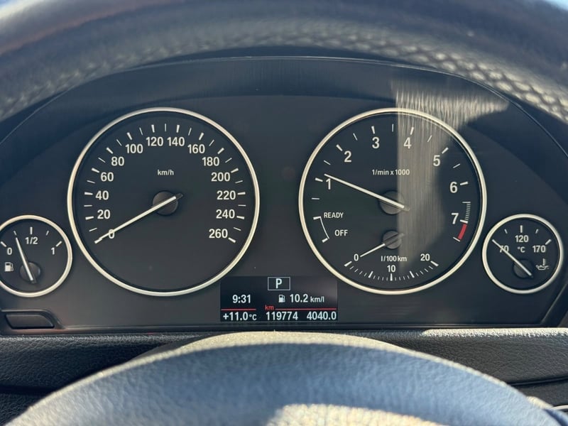 BMW 320 F30 2.0 POCOS KMS 2015 - Imagen 10 de 14