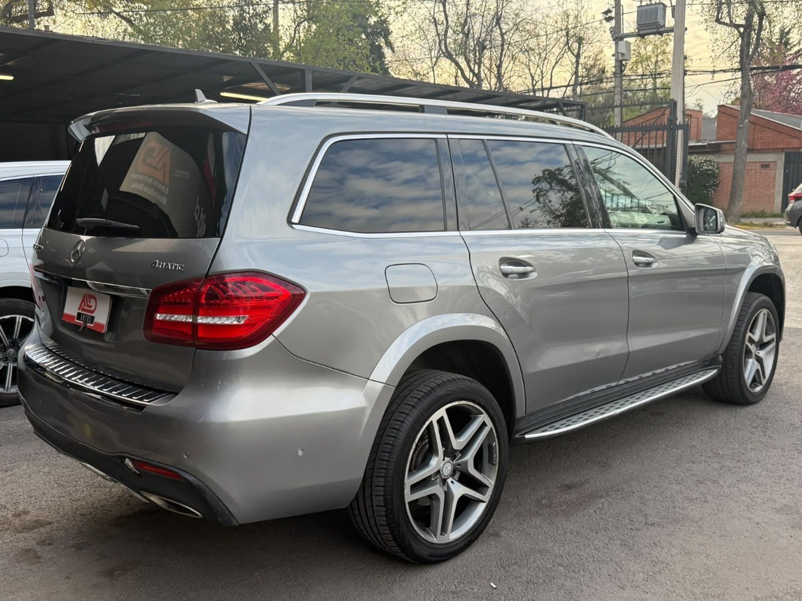 Mercedes-Benz GLS 500 4MATIC 2017 - Foto 4 de 20