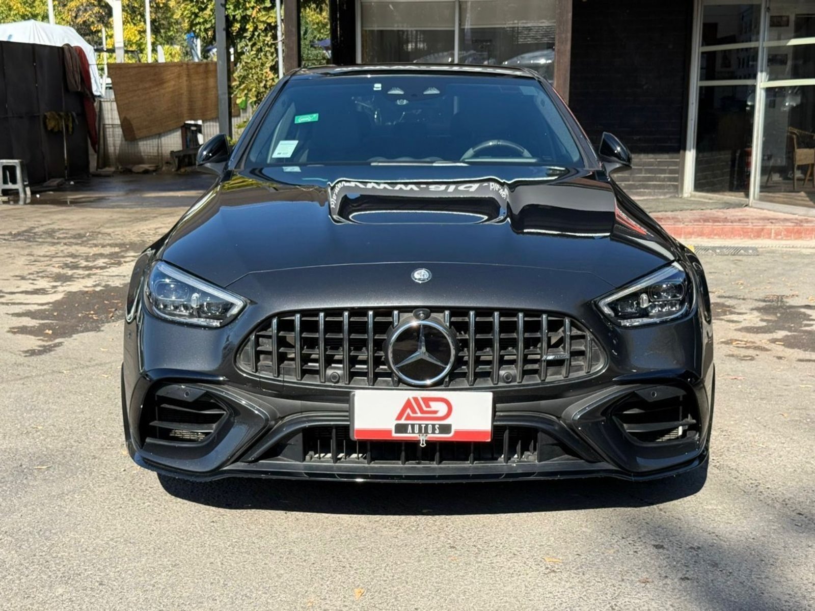 Mercedes-Benz C63 AMG S E PERFORMANCE 2025 - Foto 2 de 14